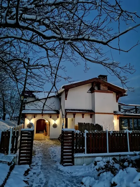Kumedagevi, Gölcük, Eriklitepe, on the way to the National Park - Image 1