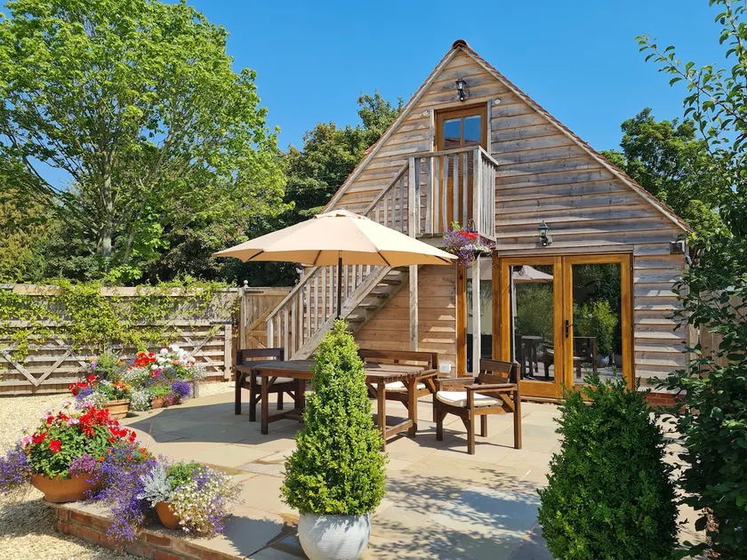 Cosy Self Catering Maple House Lodge - Image 1