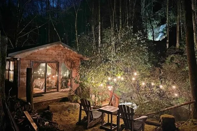 Bungalow on the Creek - Image 1