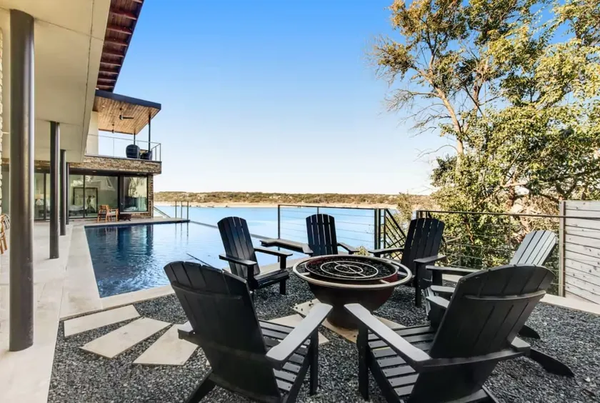 Lake Travis Waterfront Home+Dock - Image 1