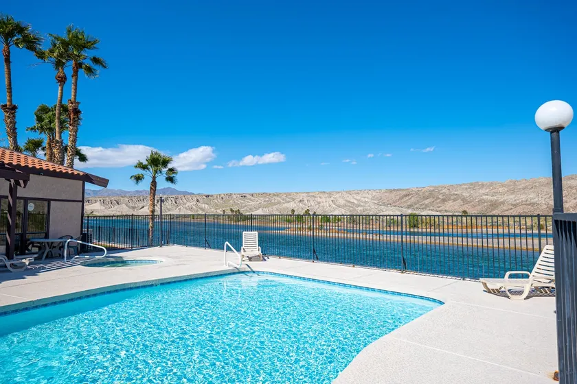 Condo in a Riverfront Complex - Image 1