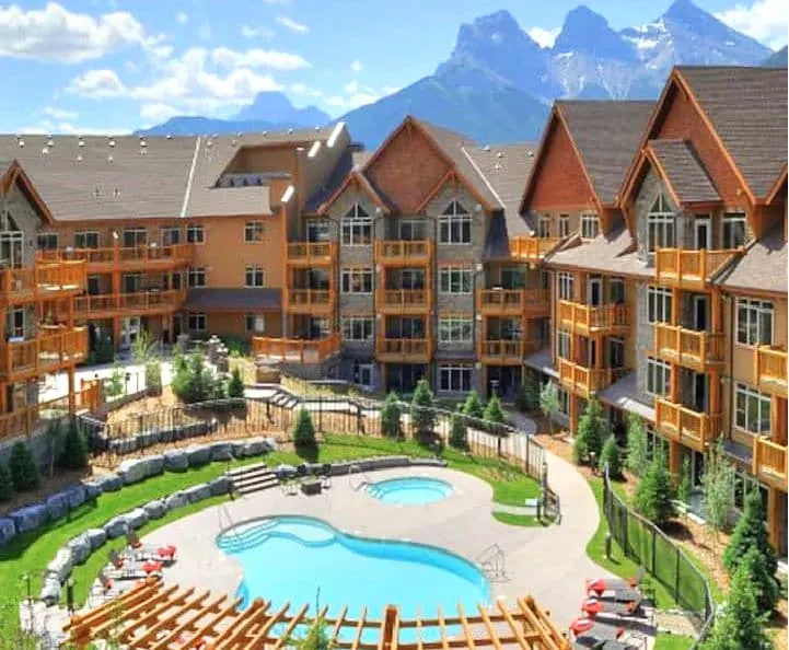 Stoneridge 2 BDR - Sleeps 8★ Hot Tub/ Pool/Sauna/Gym ★Mountain Views ★1100 SQF - Image 1