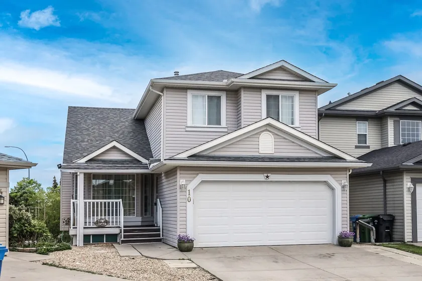 Large house! Walkout, Close to Airport - Image 1