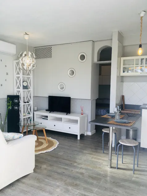 ocean 300 m away, ground floor, WiFi, fiber - Image 1