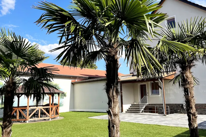 250sqm vacation home near Berlin for 13 people with property - Image 1