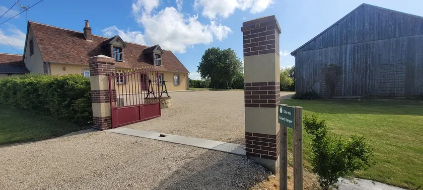 Large 4-star house in the south of Perche - Image 1