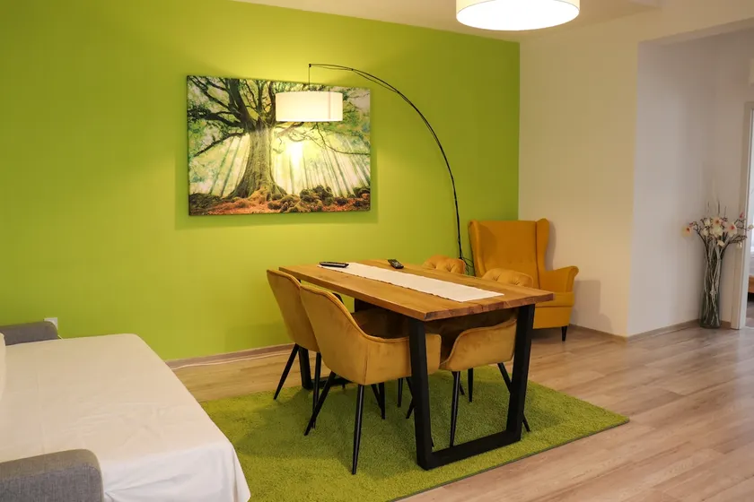 Bucegi 2 Apartment - Image 1