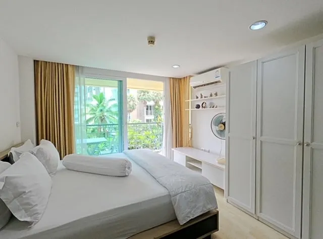 The Royal Place Service Apartments - Image 1