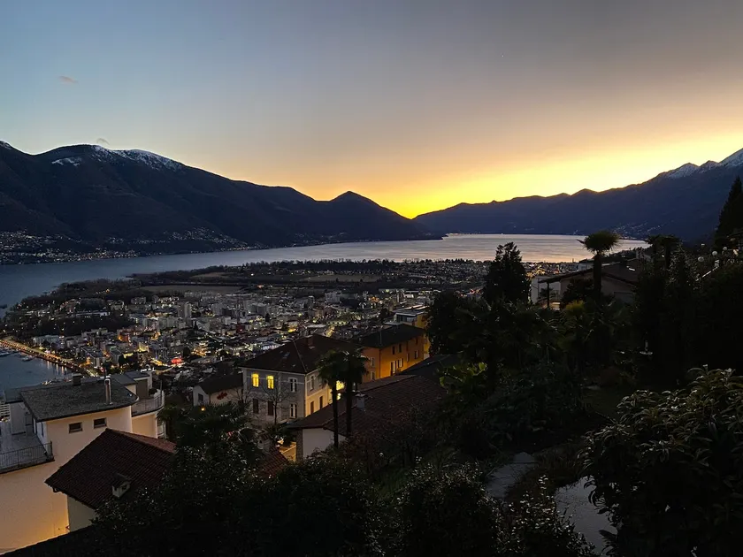 Panoramic Lake View, Pool & Mediterranean Garden - Image 1