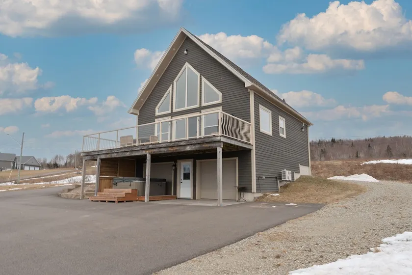 Tidal Bay Chalet -ocean view*hot tub*games room - Image 1