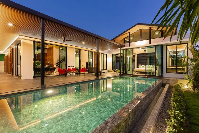 Sunset Villa, Luxury 5 Beds, Baan Bua Nai Harn - Image 1
