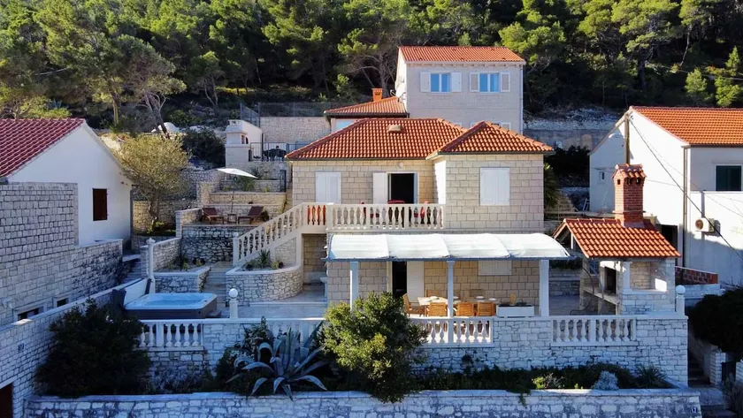 Villa FJERA - sea view, 2 hot tubs, BBQ... - Image 1