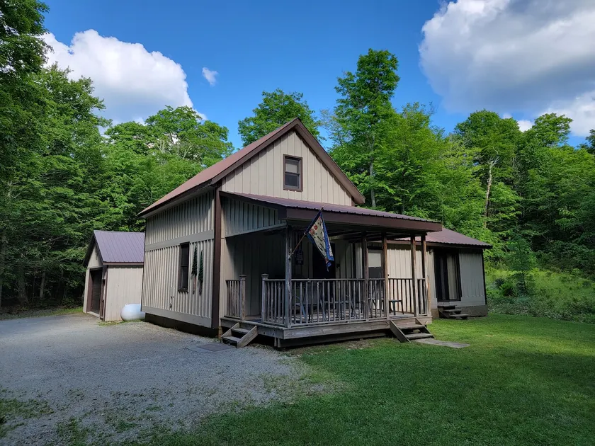 Cozy Adirondack Mountain Cabin- Inlet, NY - Sleeps 9! - Image 1