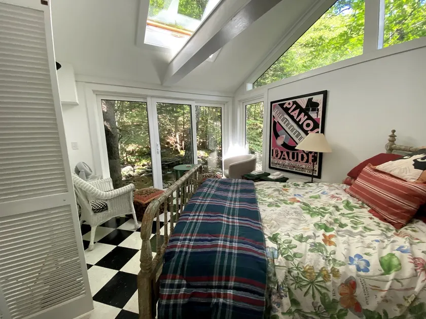 Pet Friendly Silk Purse Cottage on Baker Brook - Image 1