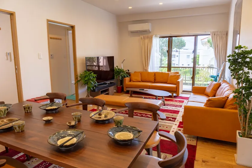 P Single-story house, convenient, quiet, 3BR, green, 2 baths + pool, free BBQ, 2 toilets - Image 1