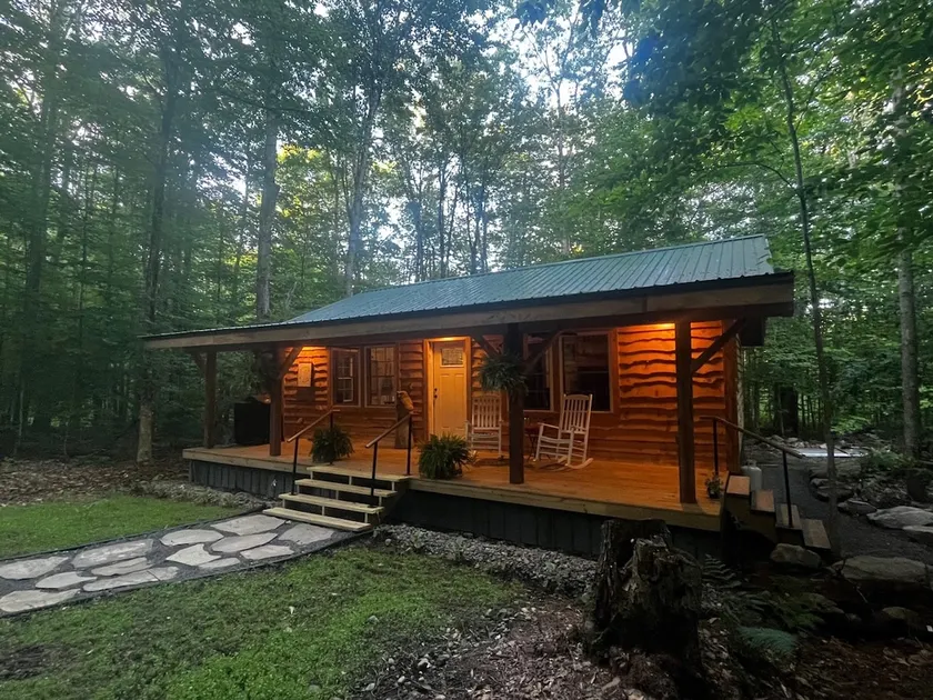 Tubbs’ Country Cabin - Image 1