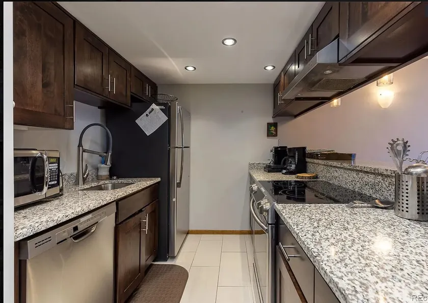 Frisco One Bed One Bath Condo - Image 1