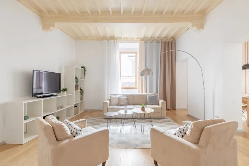 iFlat Navona White and Stylish Apartment - Image 1