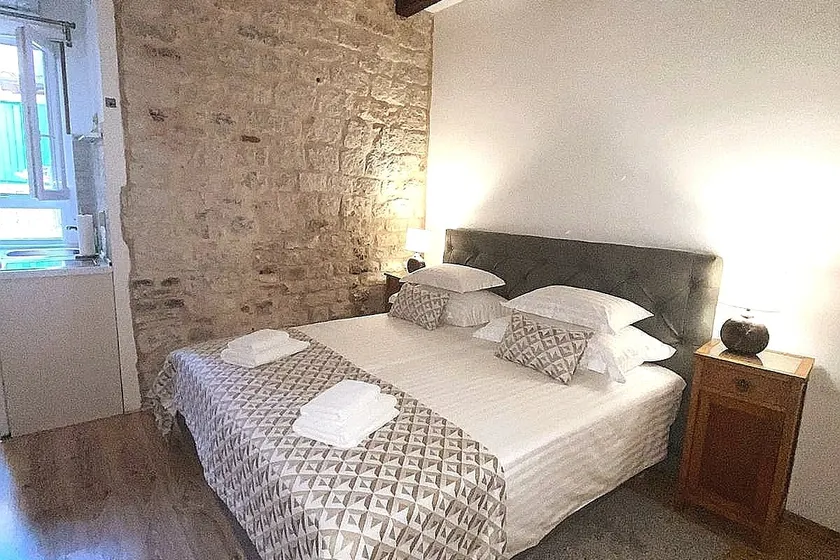Deluxe studio in historical center Split (Room 1) - Image 1