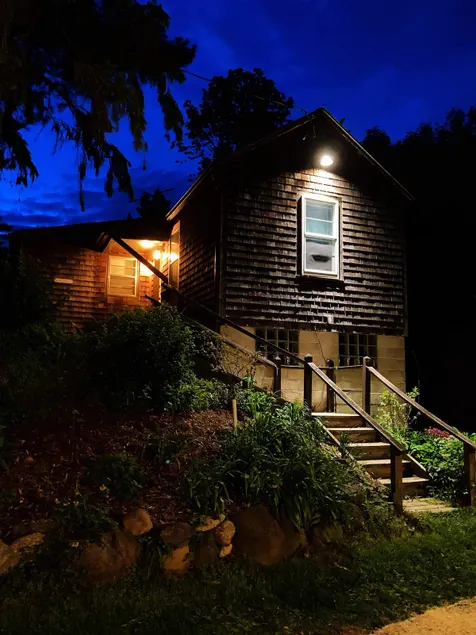 Cozy Farmstead Cottage Getaway - Image 1