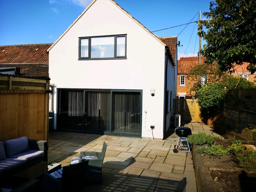 The Angel Holiday House - Image 1