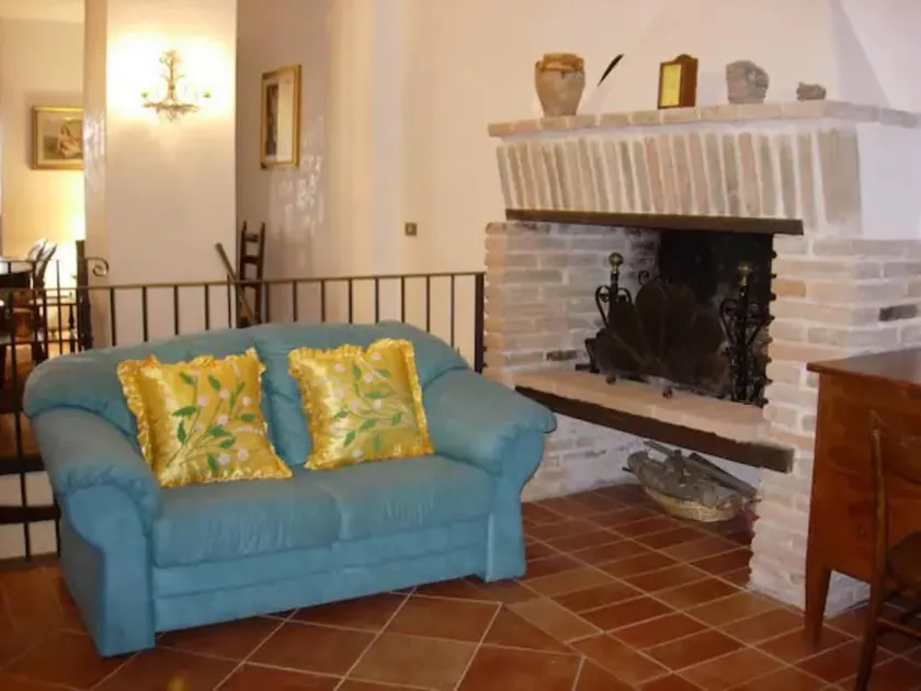House in a medieval village@Contigliano - Image 1