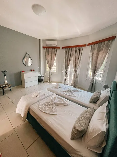 Andreas home Heraklion - Image 1