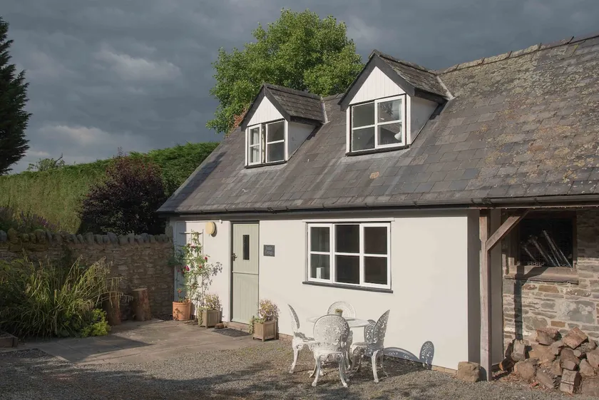 Stable Cottage at Lower House B&B - Image 1