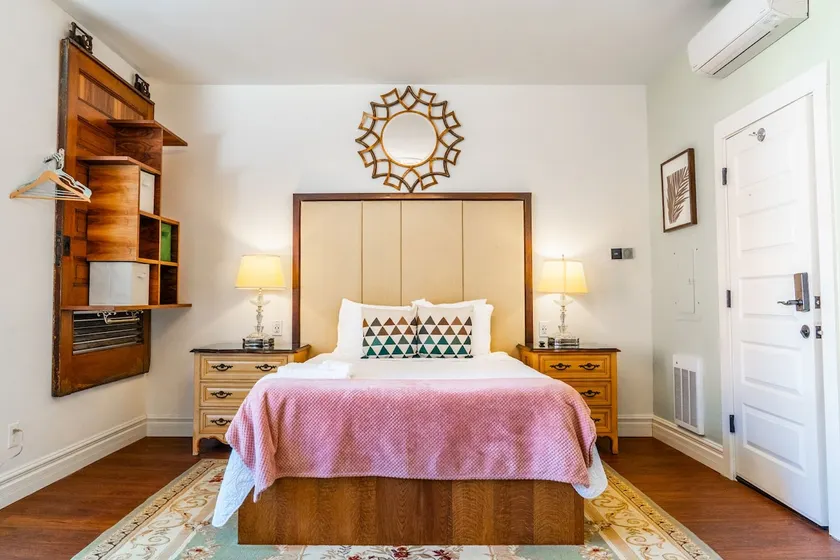 Historic Studio with CITY VIEWS | DTWN MPLS - Image 1
