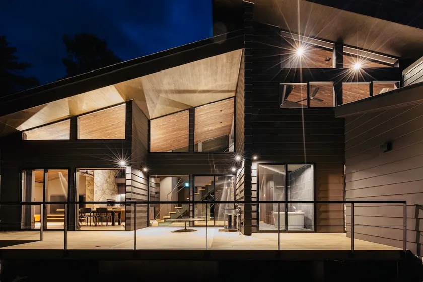Popular brand -HUUM- Authentic wood-burning sauna, BBQ and campfire on the private terrace, all rooms air conditioned - Image 1
