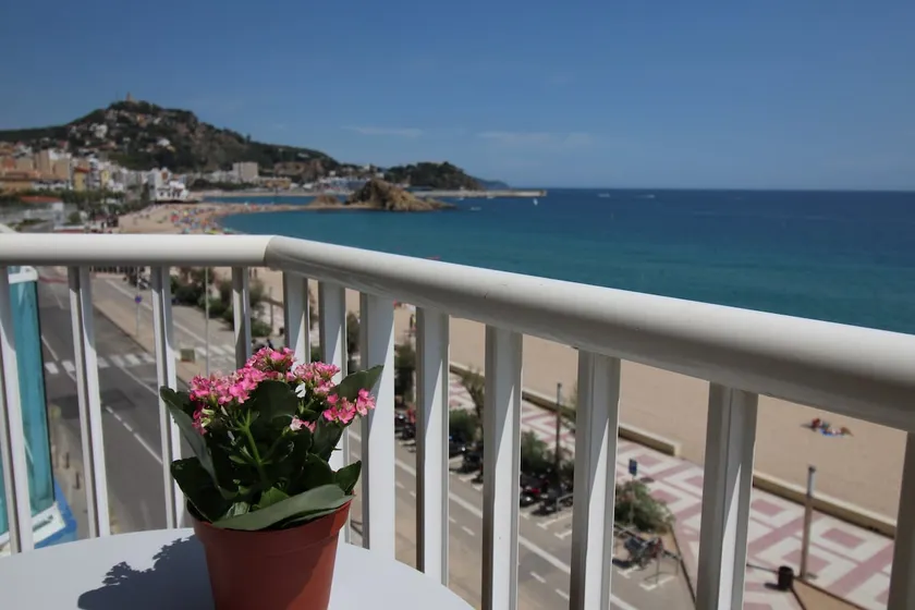 El Sorrall 2. 2 bedroom apartment. Sea view - Image 1