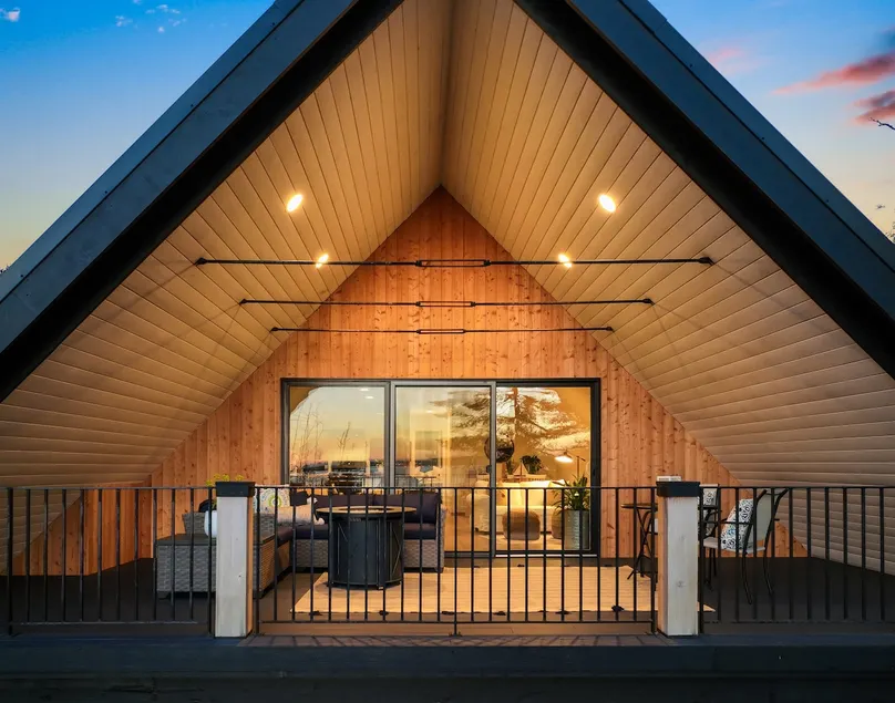 *Stunning Bay Views & Sunsets*Covered Deck+Firepit - Image 1