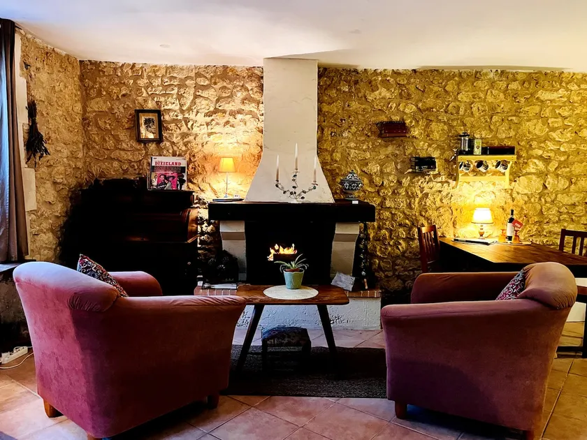 Cozy Studio Surrounded by Vineyards - Image 1