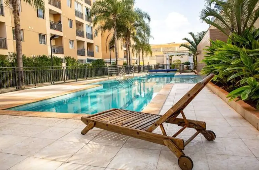 Apartment with air conditioning and heated pool - Image 1