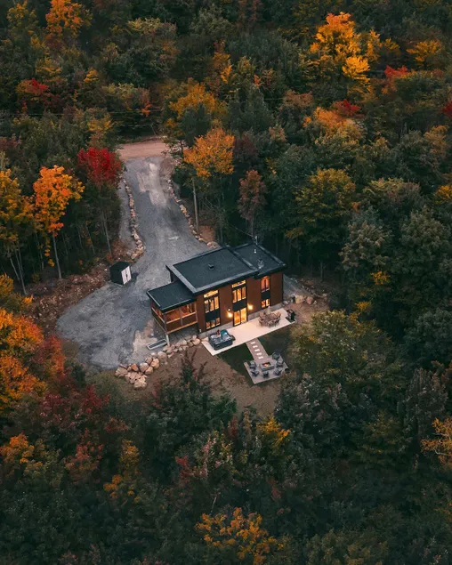 Chalet Röcka with hot tub and lake access! - Image 1