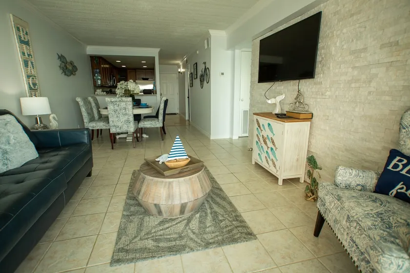Pent House 2 bedroom Condo; Gorgeous Ocean Views! - Image 1