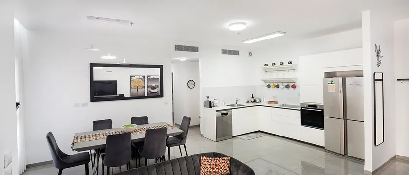Amazing kosher place in the German Colony - Image 1