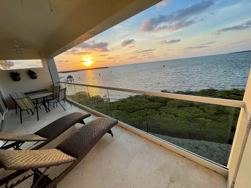 VIP LUXURY PENTHOUSE - OFFERS KEY LARGO'S BEST PANORAMIC OCEAN VIEWS- SPEAKEASY! - Image 1