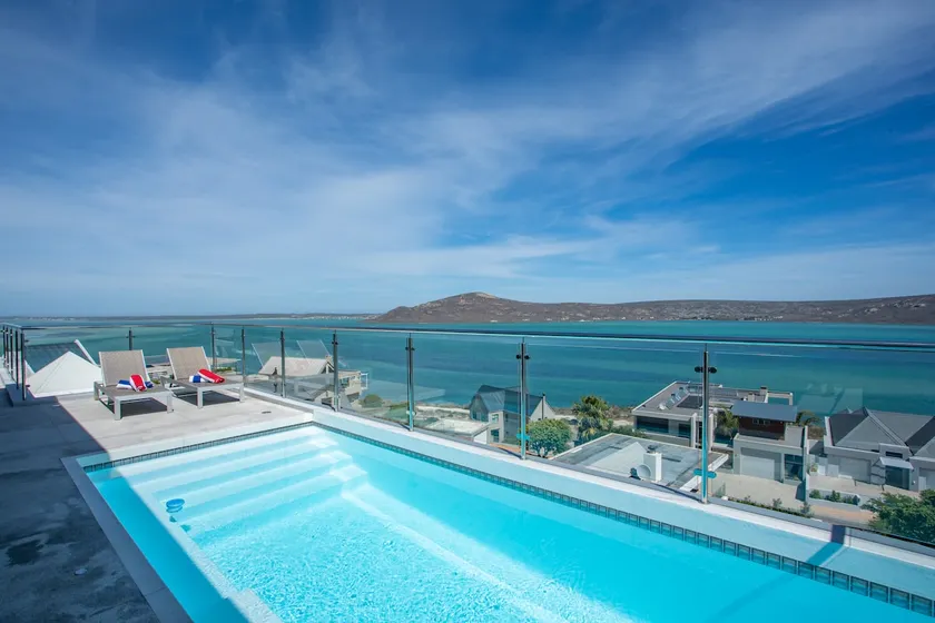 THE VIEW LANGEBAAN LAGOON VILLA WITH HEATED POOL and SOLAR ENERGY - Image 1