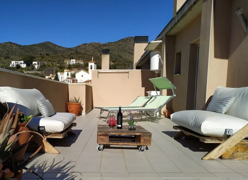 Penthouse in the center of town with a 60m terrace - Image 1