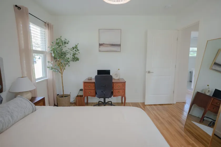 NEW Beautifully Renovated home near TCU &Stockyard - Image 1