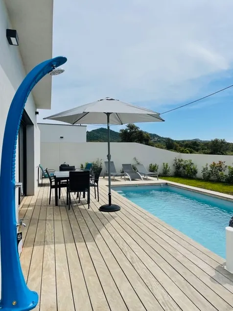 Beautiful villa with private pool 5 minutes from the beach - Image 1