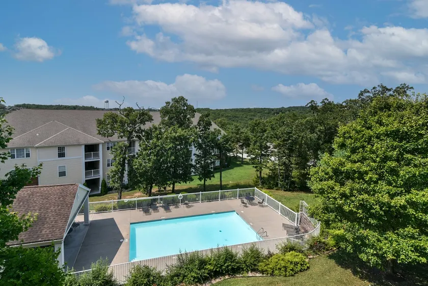 2 Spacious Branson Condos w/Pool, Elevator & Great Location Near All Attractions - Image 1