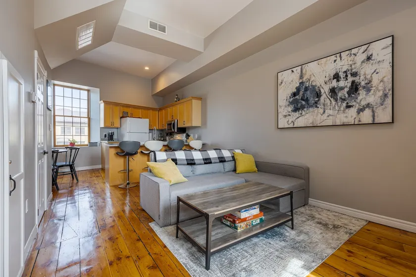 Riverview...A Gorgeous Condo on the Grand - Image 1
