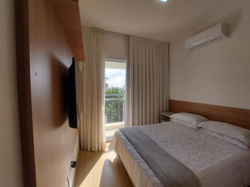 Entire Serviced Apartment - Image 1