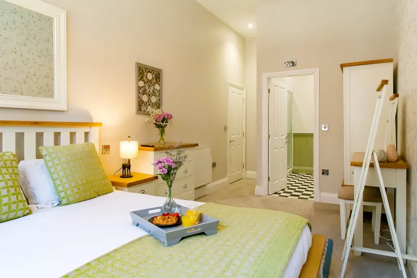 Hadrian's Den - Stylish Central York Apartment - Image 1