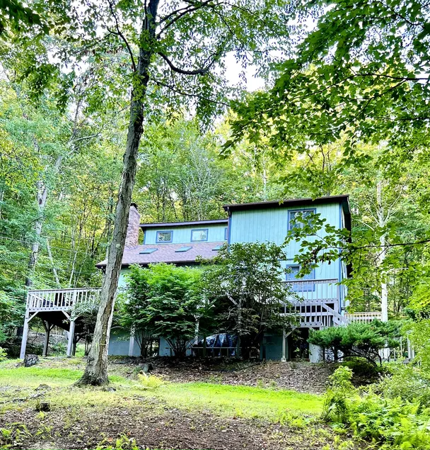 Retreat to Jackson's Ridge and enjoy the Poconos! - Image 1