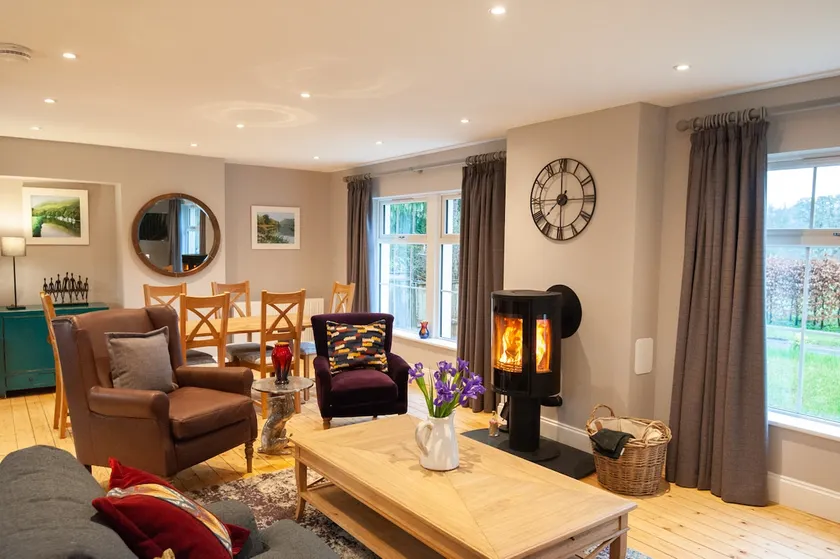 Parkside, The Loch Ness Cottage Collection - Image 1