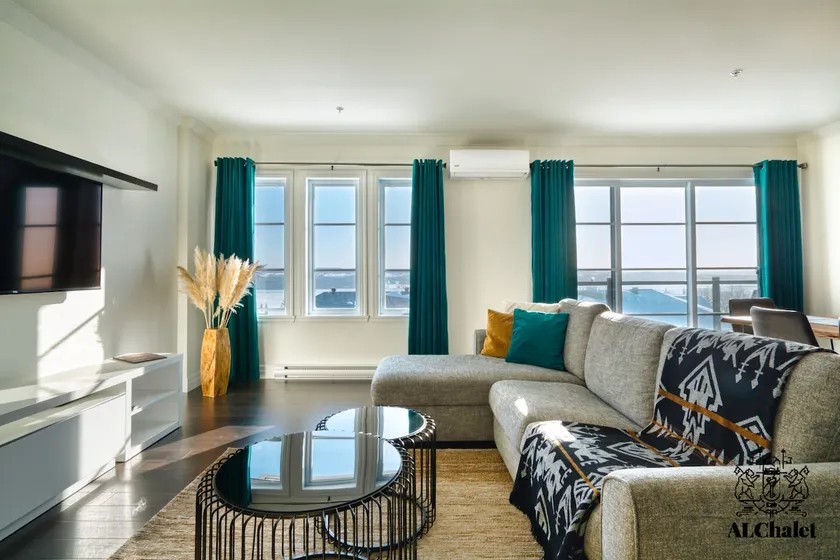 Le Chic Condo aux Chutes Montmorency by Alchalet - Image 1
