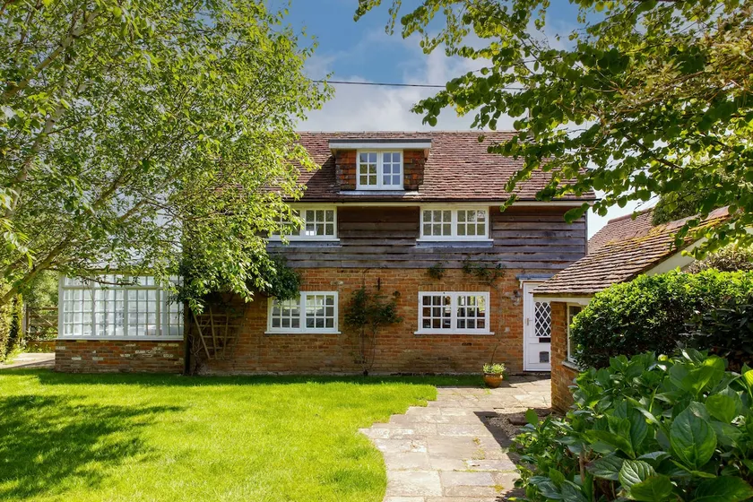 Pretty & Peaceful Countryside Cottage - Image 1